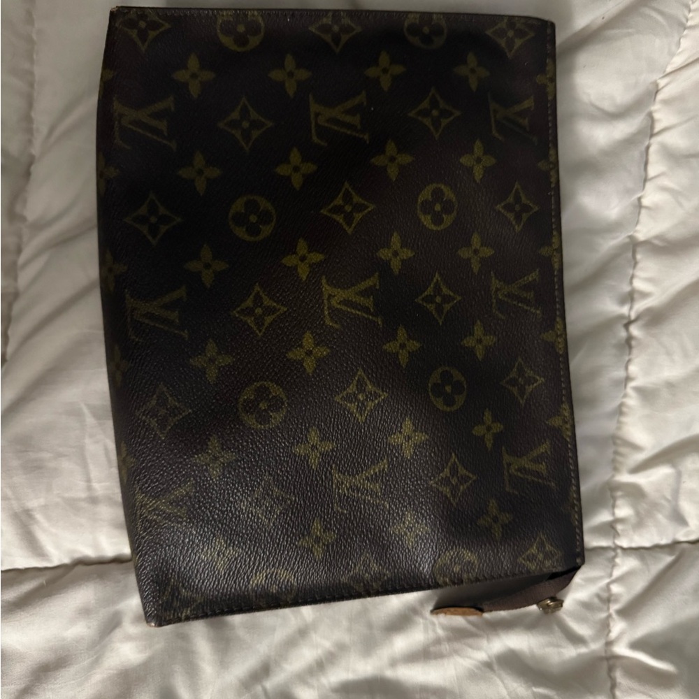 Louis Vuitton Leather bag Monogram
Toiletry 26